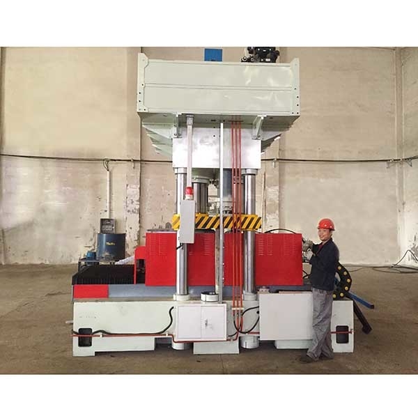 Wood Waste Recycling Compressed Wood Pallet Making Machine